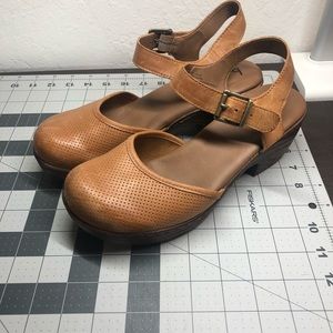 BOC platform sandals